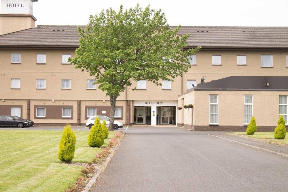 Cairn Hotel Bathgate Exterior photo