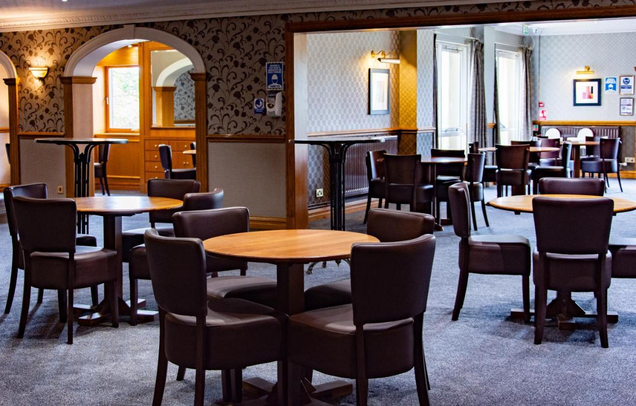 Cairn Hotel Bathgate Exterior photo